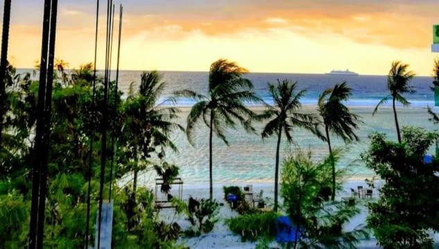 Отель Eleven Trees Maldives Хулхумале Экстерьер фото